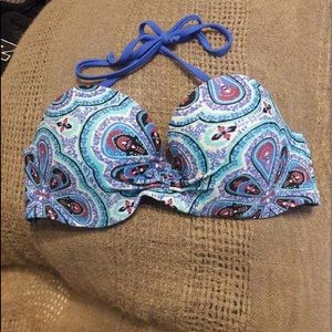 New HOLLISTER Bikini top super cute and stylish